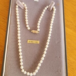 White Cultured Pearl Necklace Gold Clasp